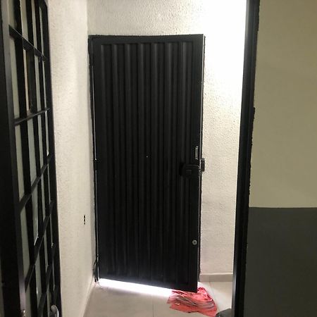 Suites Saraiva Uberlândia エクステリア 写真